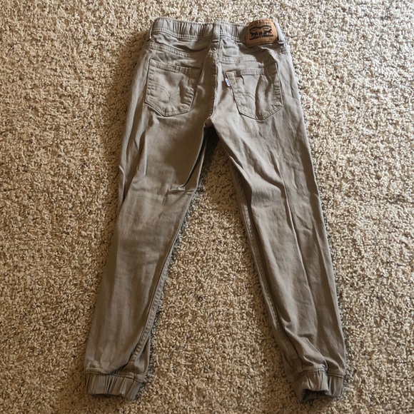 Levi’s Khaki Elastic Waistband Pants - Picture 2 of 3